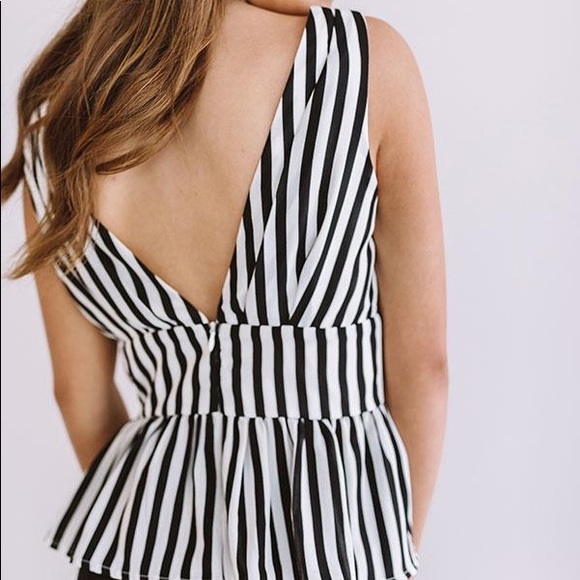 Impressions Online Boutique Deep V Peplum Top - Picture 3 of 4